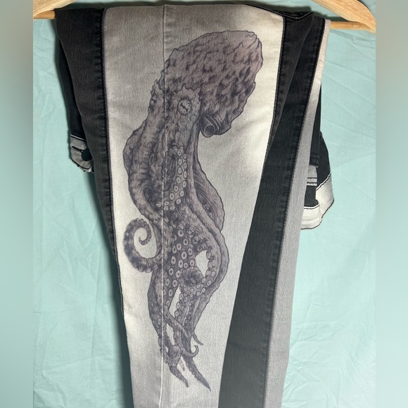 Colour Block Octopus Print Jeans. Designer Unknown. - Picture 3 of 4